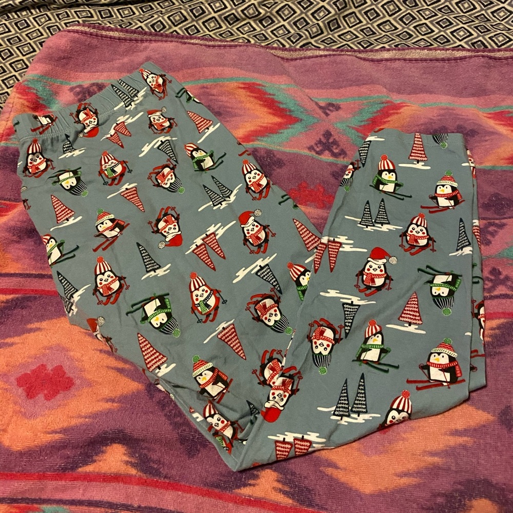 No Boundaries Christmas/Winter Leggings